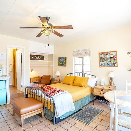 Historic Guesthouse 2 Blocks From The Uofa, Low Summer Rates! Tucson Exterior photo