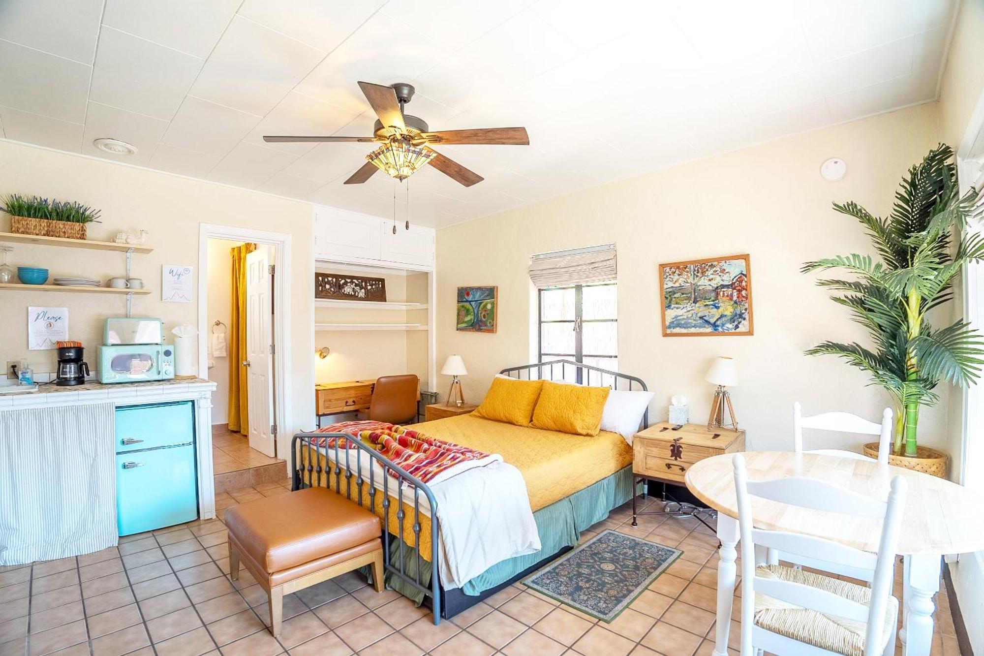 Historic Guesthouse 2 Blocks From The Uofa, Low Summer Rates! Tucson Exterior photo